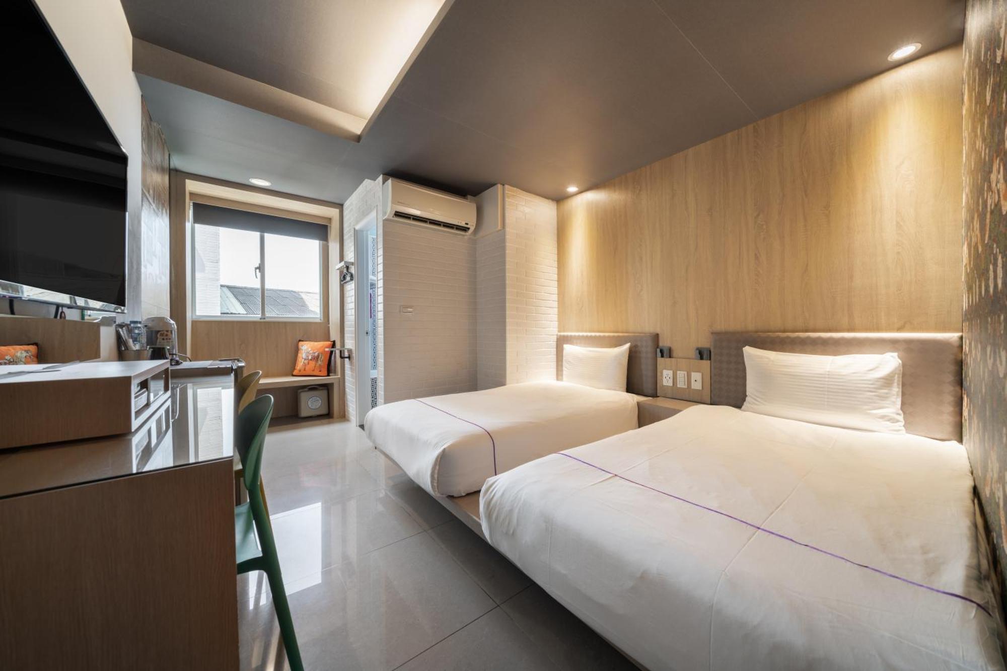 S&E Hotel Tainan Eksteriør billede