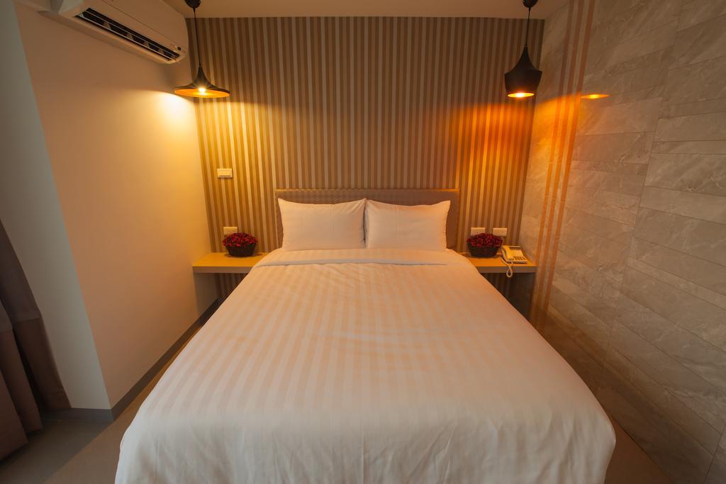 S&E Hotel Tainan Eksteriør billede