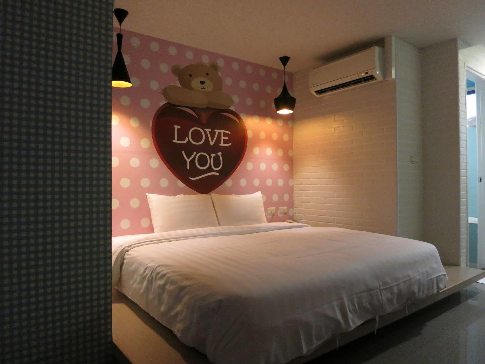 S&E Hotel Tainan Eksteriør billede